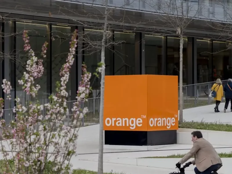 Salariée d'Orange porte plainte après 20 ans de mise au placard